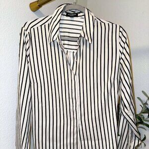 Express Portofino Black & White Striped Button-Down Blouse – Size M